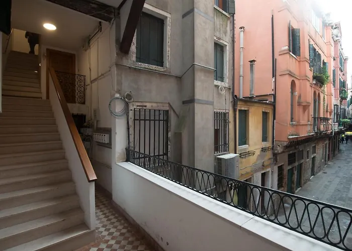 Πανσιόν Magic Rialto