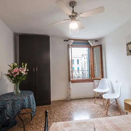 Magic Rialto Pensión