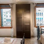 Magic Rialto 2* البندقية