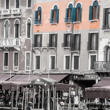 Magic Rialto