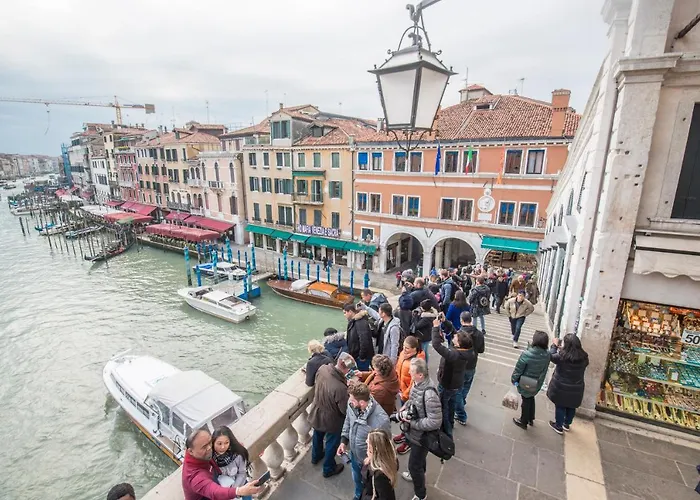 Πανσιόν Magic Rialto